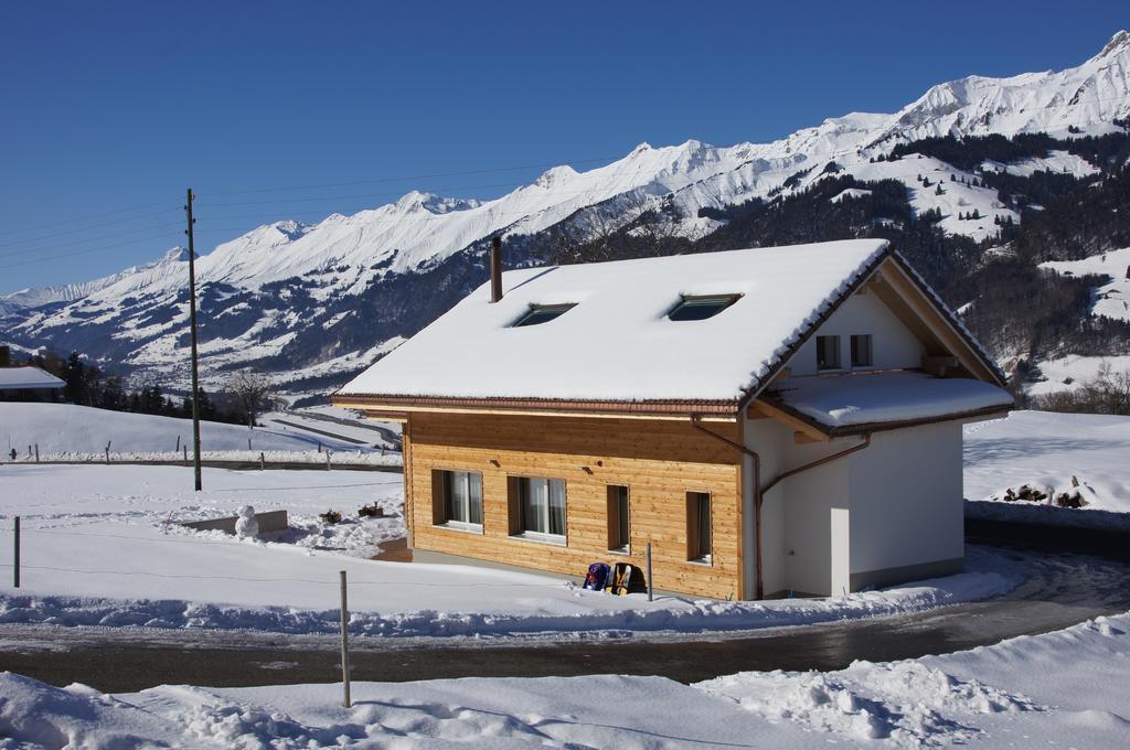 Gaestehaus Myhideaway Reichenbach im Kandertal ภายนอก รูปภาพ